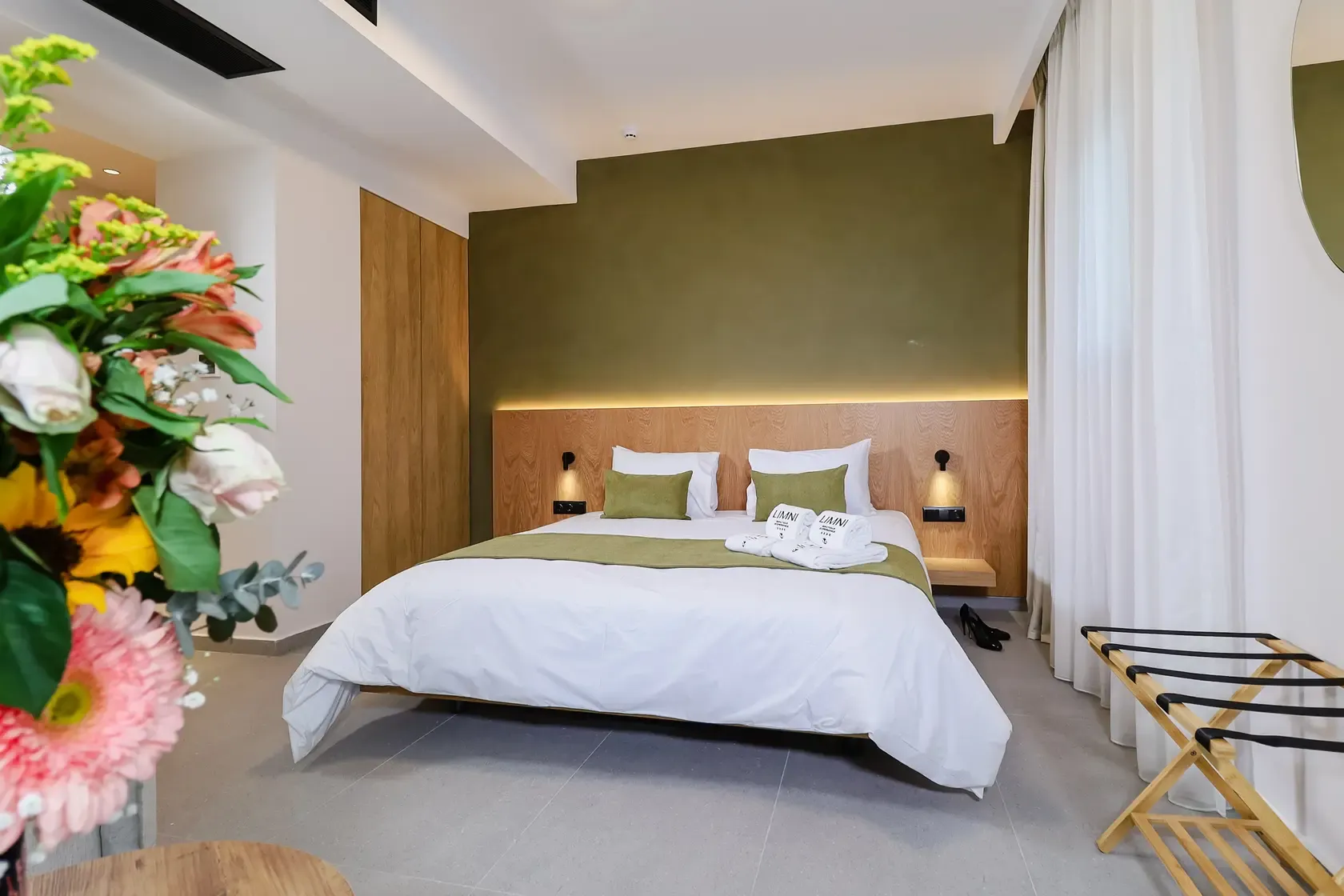 JUNIOR SUITE WITH JACUZZI